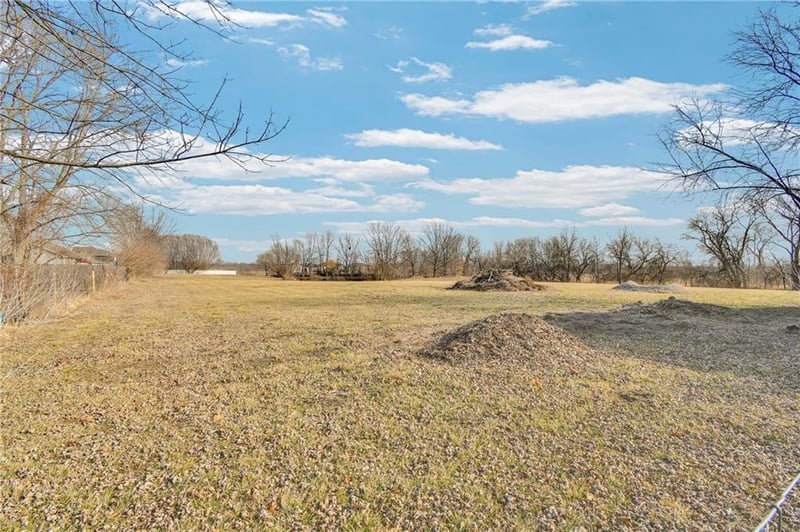 S State Route K Hw, East Lynne, MO 64743