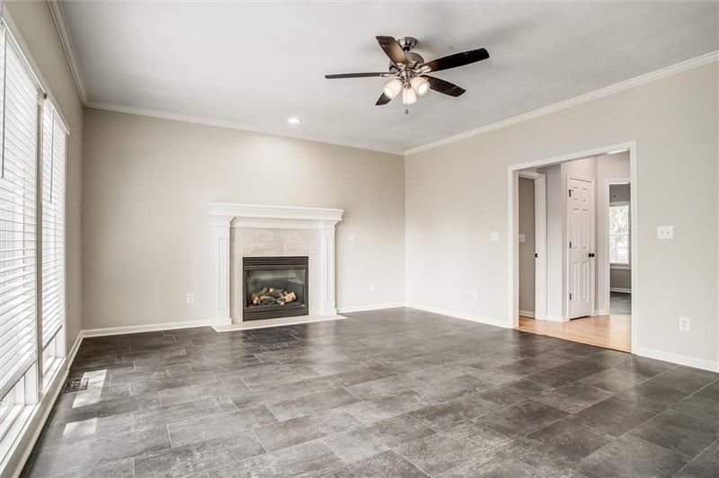 1021 SW 13th Ter, Lee's Summit, MO 64081