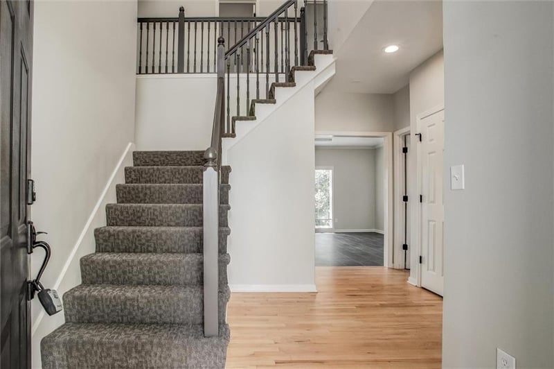 1021 SW 13th Ter, Lee's Summit, MO 64081