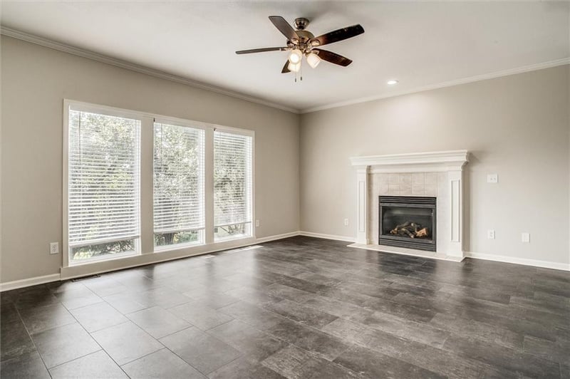 1021 SW 13th Ter, Lee's Summit, MO 64081