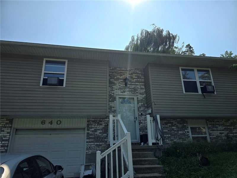 640 N Hope St, Other, MO 63755