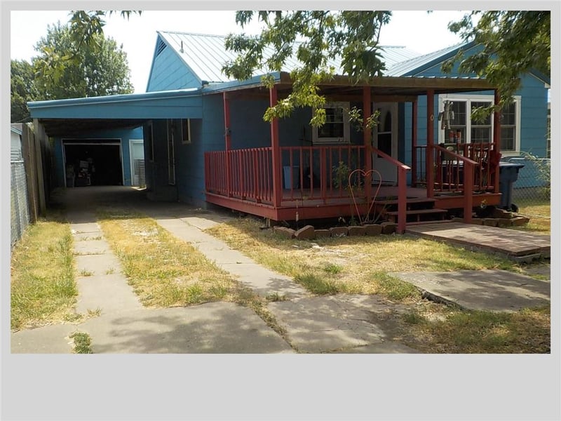 307 W North St, Coffeyville, KS 67337