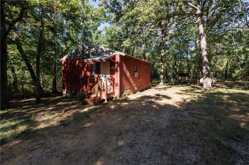 2749 White Oak Dr, Fall River, KS 67047