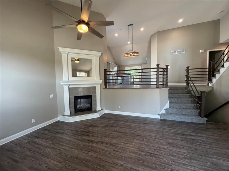 908 SE 15th St, Lee's Summit, MO 64081