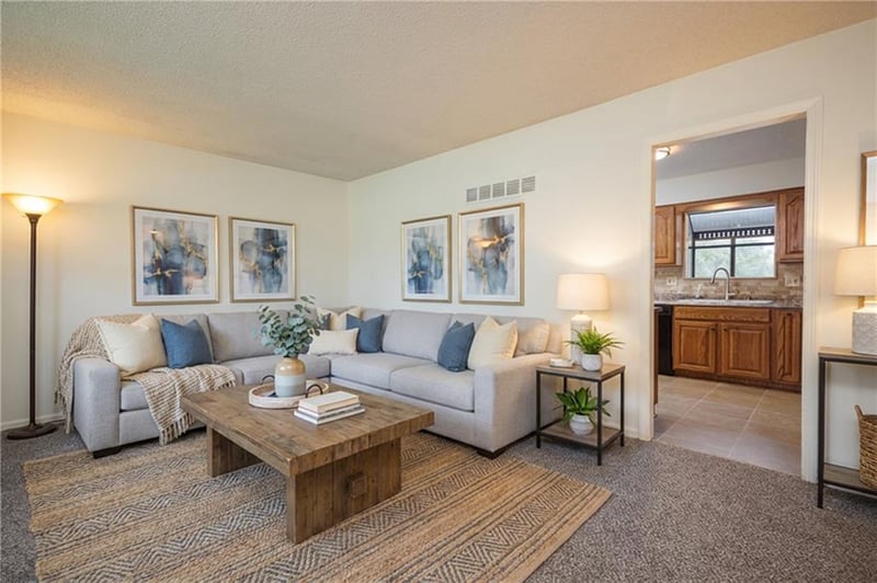 10607 Bellefontaine Ave, Kansas City, MO 64137
