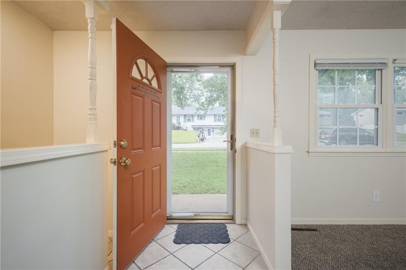 10607 Bellefontaine Ave, Kansas City, MO 64137