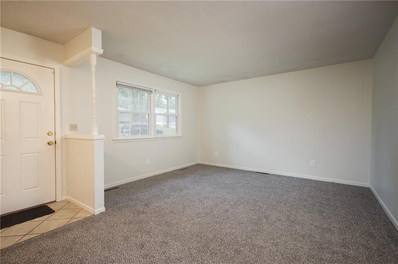 10607 Bellefontaine Ave, Kansas City, MO 64137