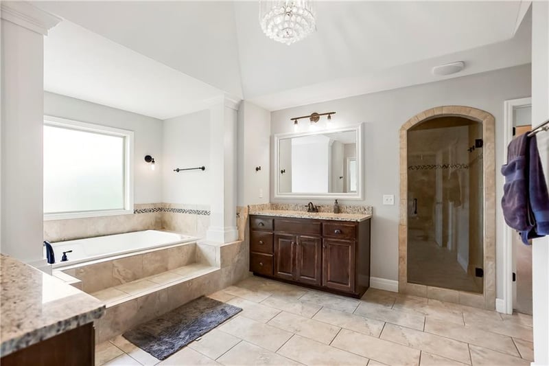 16416 Rosehill St, Overland Park, KS 66221