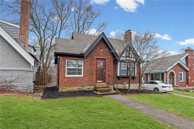 319 E 70th Ter, Kansas City, MO 64113
