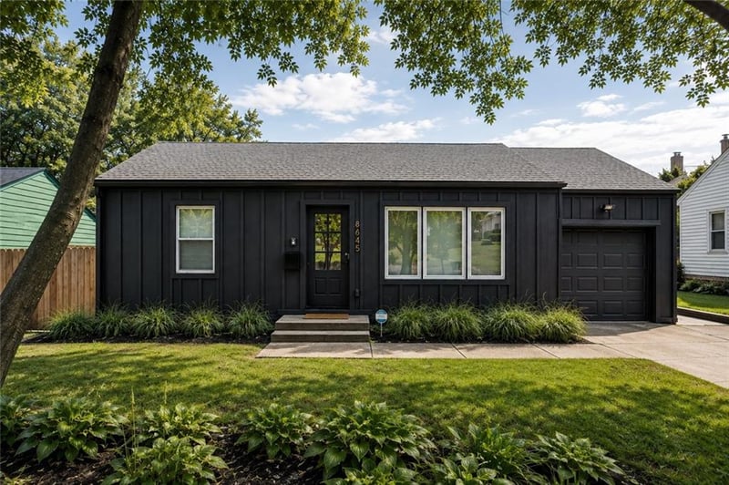 8645 Sleepy Hollow Rd, Kansas City, MO 64114