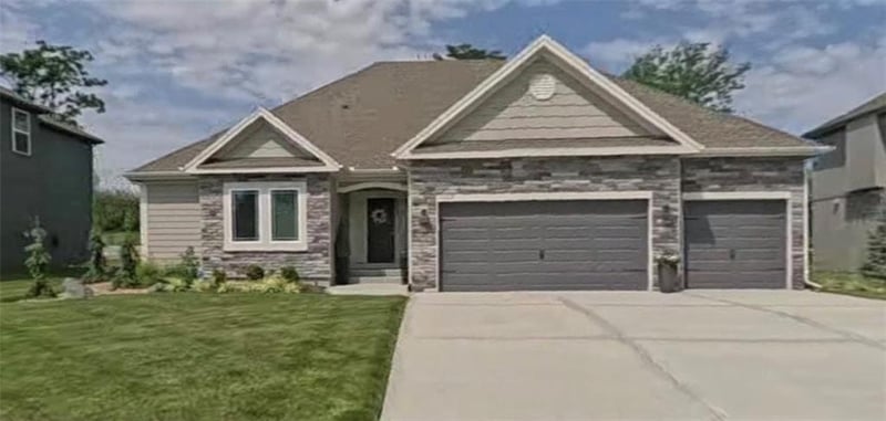 10322 N Winchester Ave, Kansas City, MO 64156