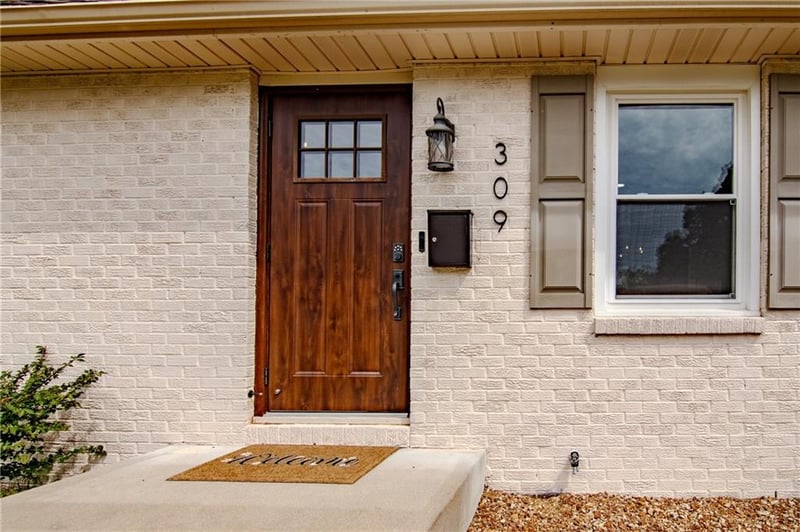 309 Hillcrest Dr, Warrensburg, MO 64093