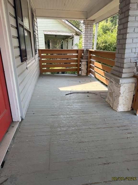 3503 E 25th St, Kansas City, MO 64127