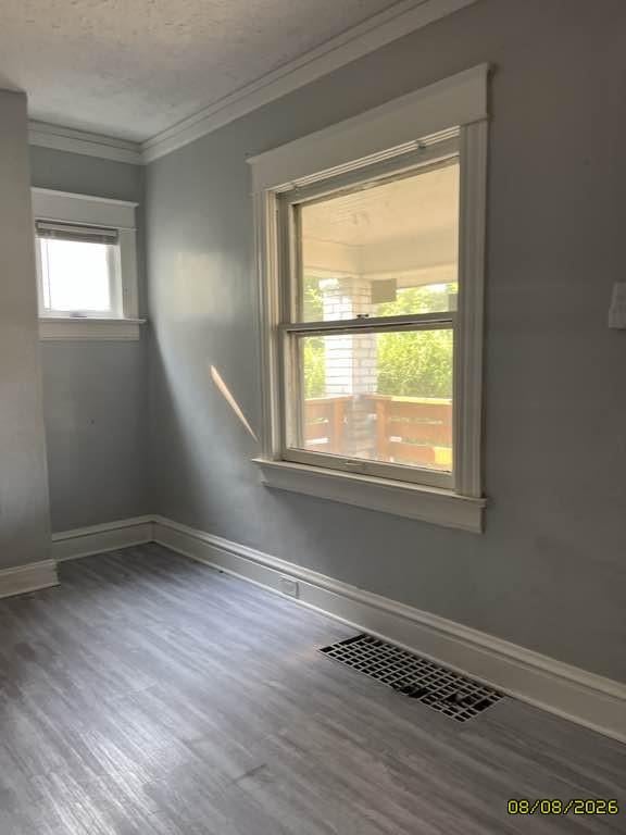 3503 E 25th St, Kansas City, MO 64127