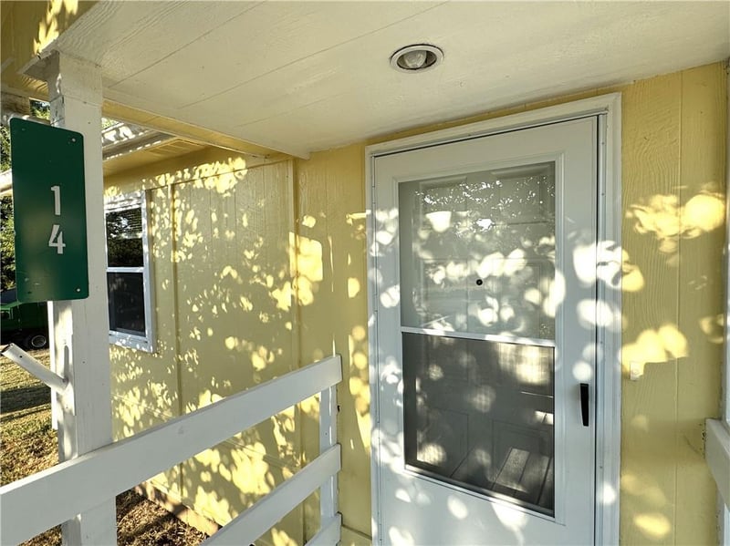 14 Cypress Ln, Linn Valley, KS 66040