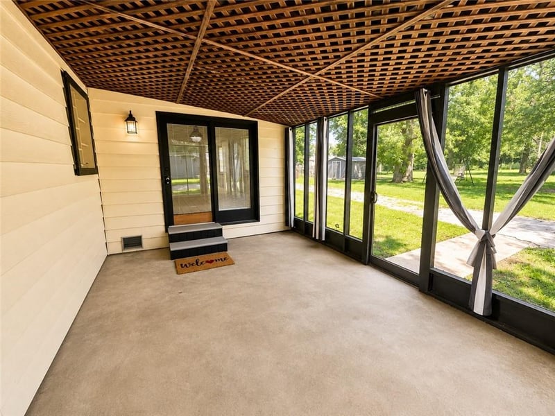 808 S State Route F Hw, Garden City, MO 64747