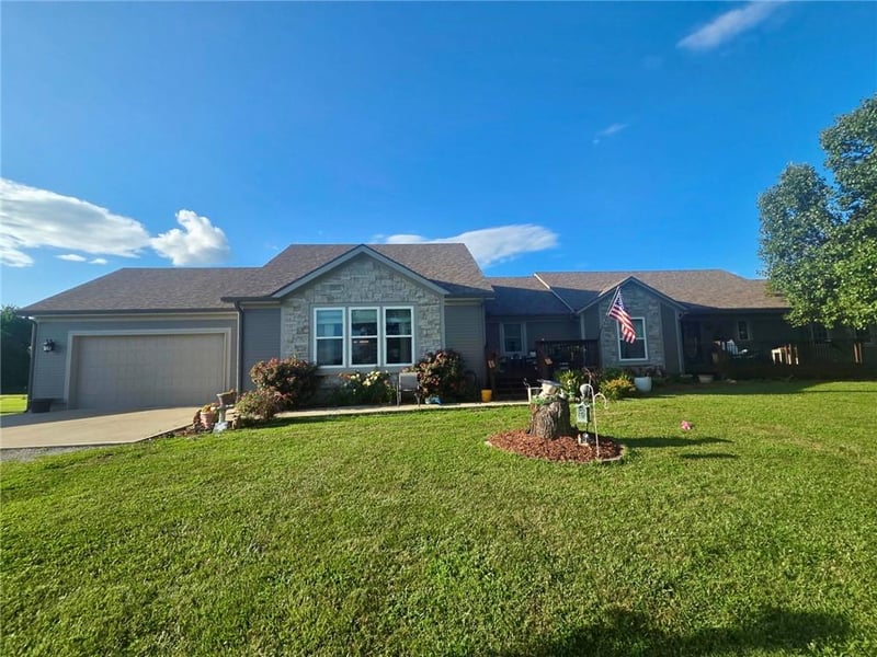 14608 E 263rd St, Harrisonville, MO 64701