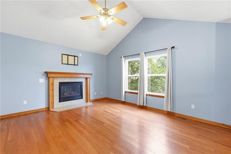 1403 Glenda Ter, Cameron, MO 64429