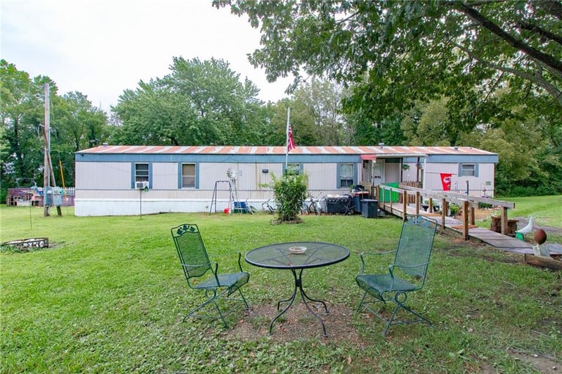 125 NE 641st Rd, Knob Noster, MO 65336