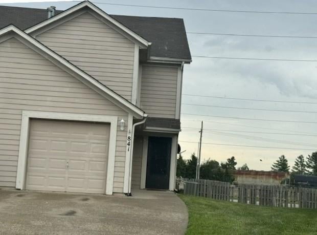 841 E 167 Ct, Gardner, KS 66030