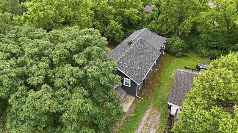 8412 Flora Ave, Kansas City, MO 64131