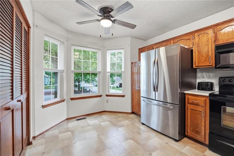 17103 E 45th St S, Independence, MO 64055