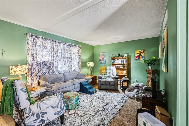 529 N 5 St, Lacygne, KS 66040