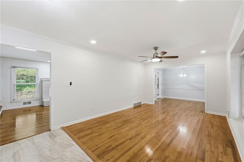 9932 Roe Ave, Overland Park, KS 66207