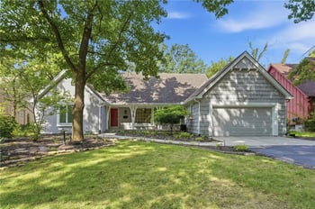 9932 Roe Ave, Overland Park, KS 66207