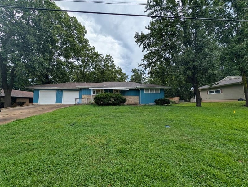 3511 S Northern Ave, Independence, MO 64052