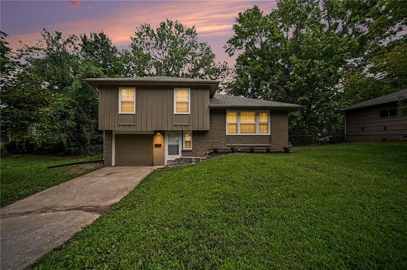 6002 E 96th Ter, Kansas City, MO 64134