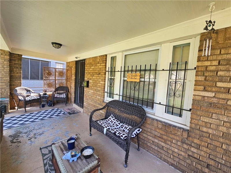 5126 Olive St, Kansas City, MO 64130