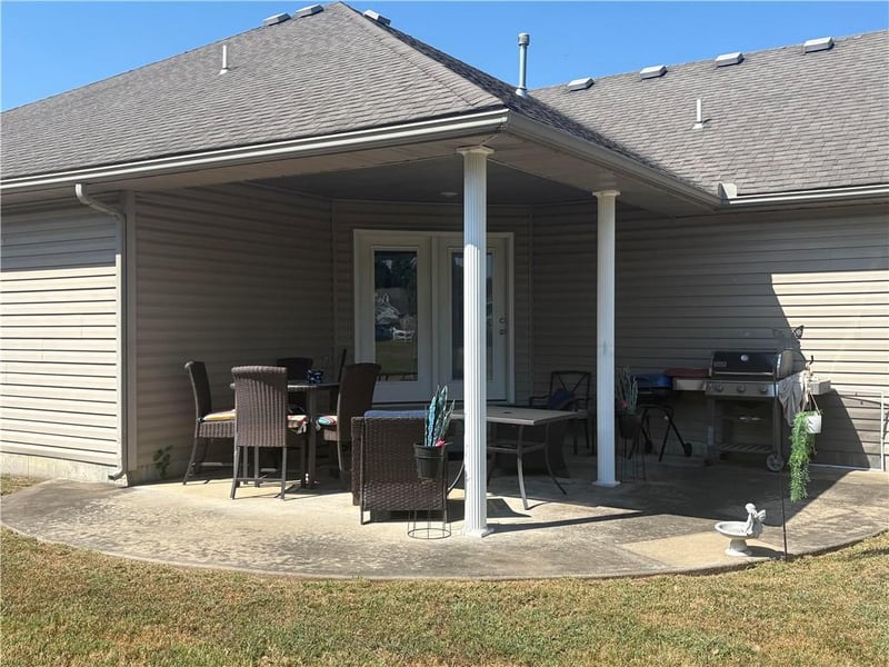 514 Brooklyn Ct, Frontenac, KS 66763