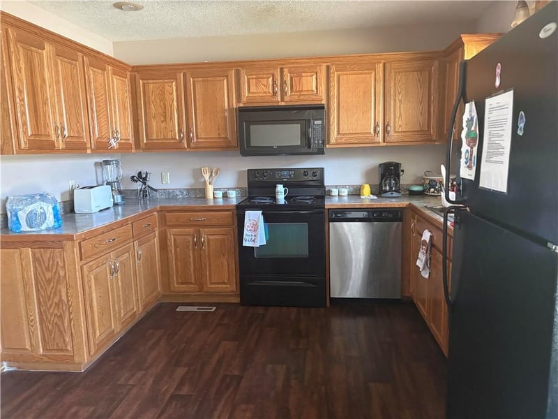 514 Brooklyn Ct, Frontenac, KS 66763