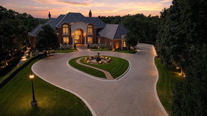 6006 W Westshore Ct, Parkville, MO 64152
