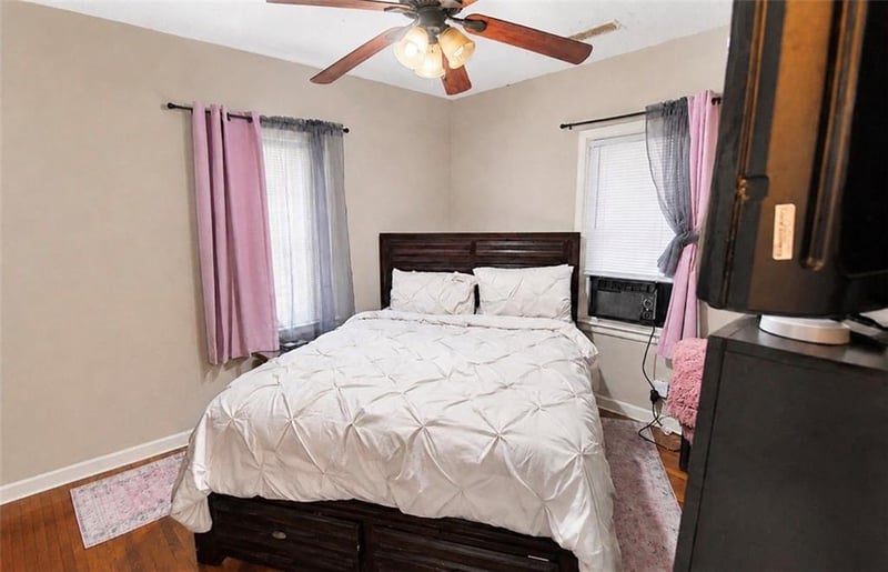 4941 Shawnee Dr, Kansas City, KS 66106