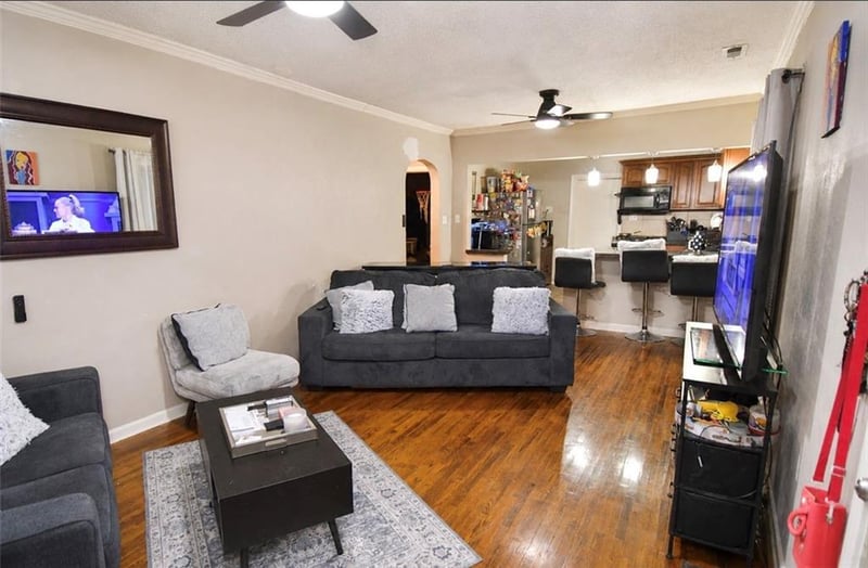 4941 Shawnee Dr, Kansas City, KS 66106