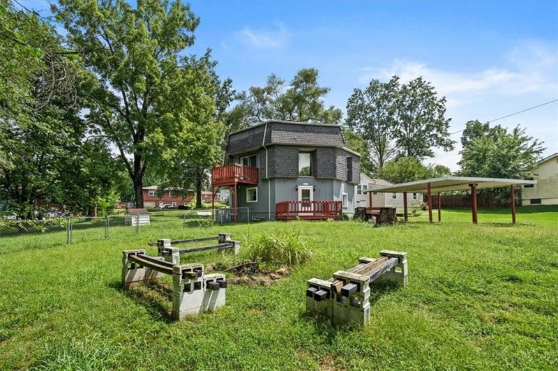 4011 - 4013 N Jackson Ave, Kansas City, MO 64117