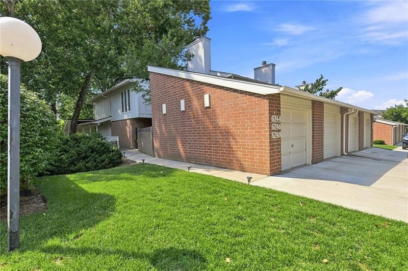 6244 Rosewood St, Mission, KS 66205