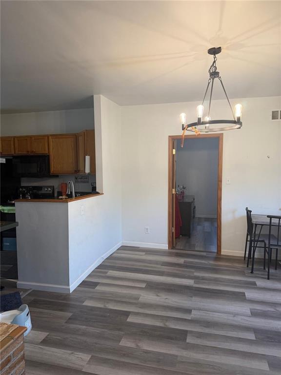 3419 Seneca St, St Joseph, MO 64507
