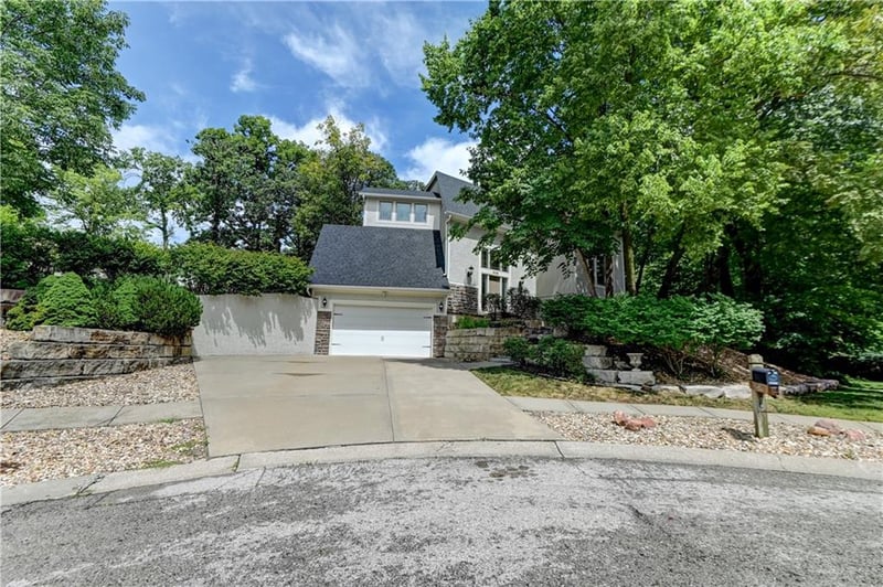 4108 NW 73rd St, Kansas City, MO 64151