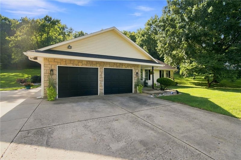 1006 Garner St, Richmond, MO 64085