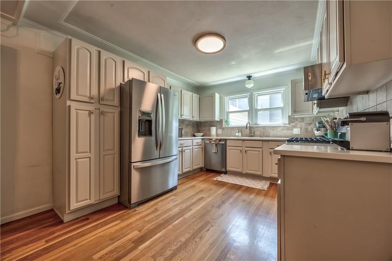 5531 Reeds Rd, Mission, KS 66202