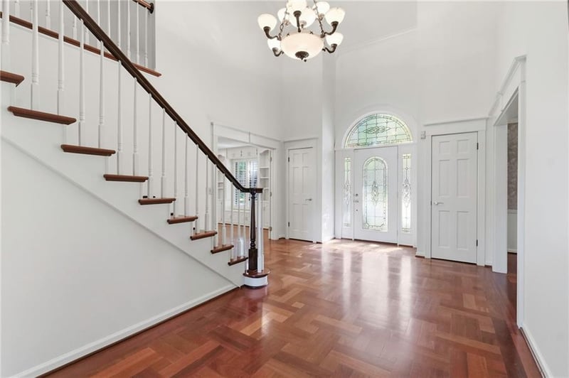 10164 Mackey St, Overland Park, KS 66212