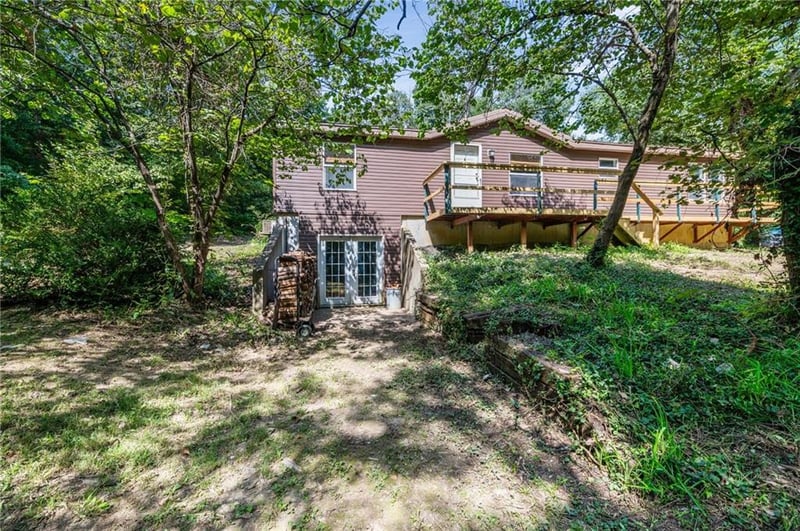 8898 Albany Rd, Orrick, MO 64077