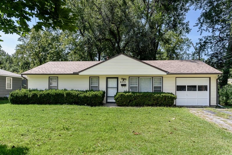 8213 Ruskin Way, Kansas City, MO 64134