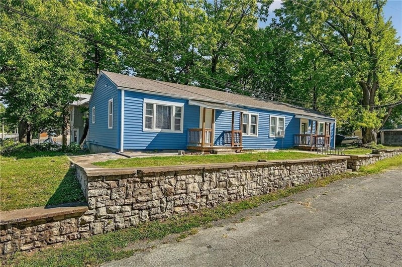1003-1005 W College St, Independence, MO 64050