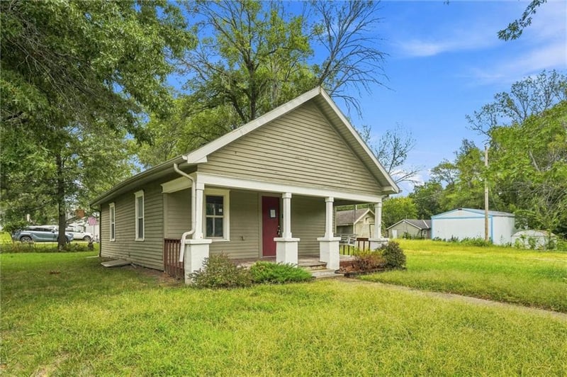 306 W Walnut St, Archie, MO 64725
