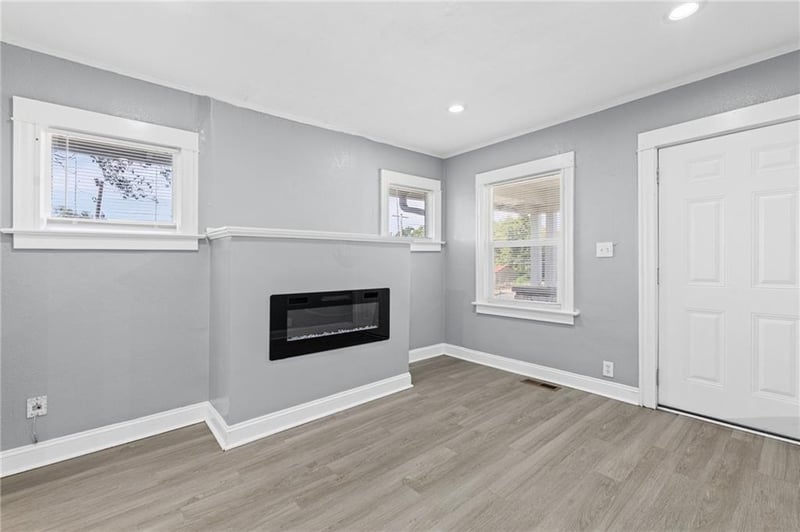 5641 Prospect Ave, Kansas City, MO 64130