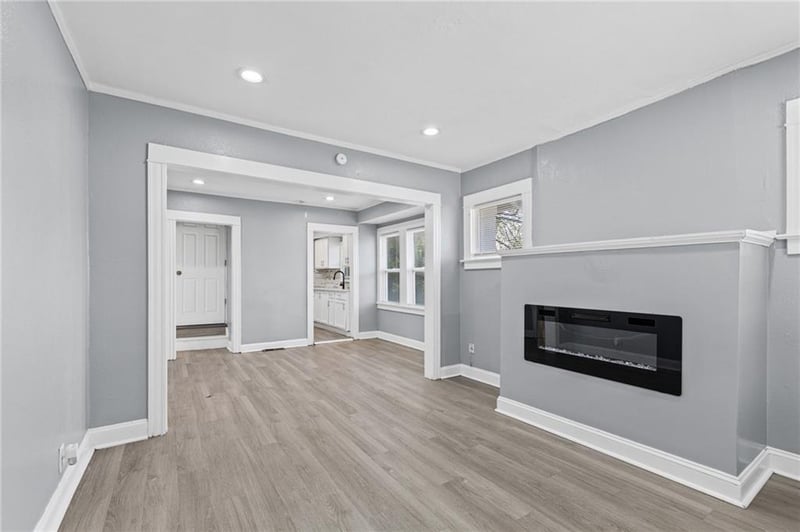 5641 Prospect Ave, Kansas City, MO 64130